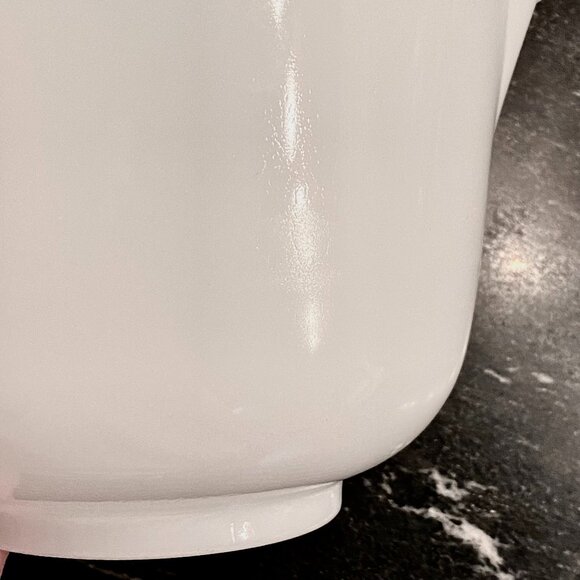 Vintage Glasbake Sunbeam 20 CJ Spouted Milk Glass Mixing Bowl 9 Glassbake 1 EVC - Picture 6 of 6